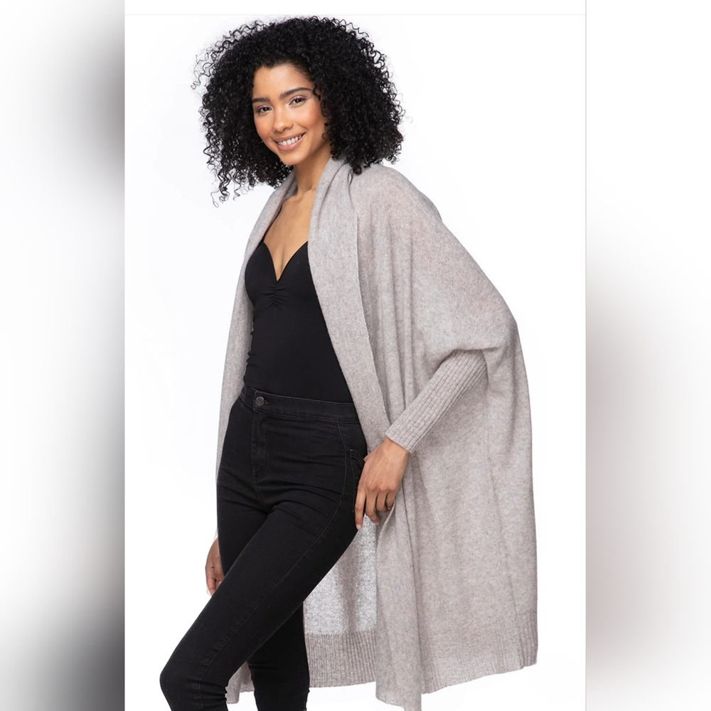 Subtle Luxury 100% Cashmere Cocoon Shawl Jacket in Koala Grey Size M/L